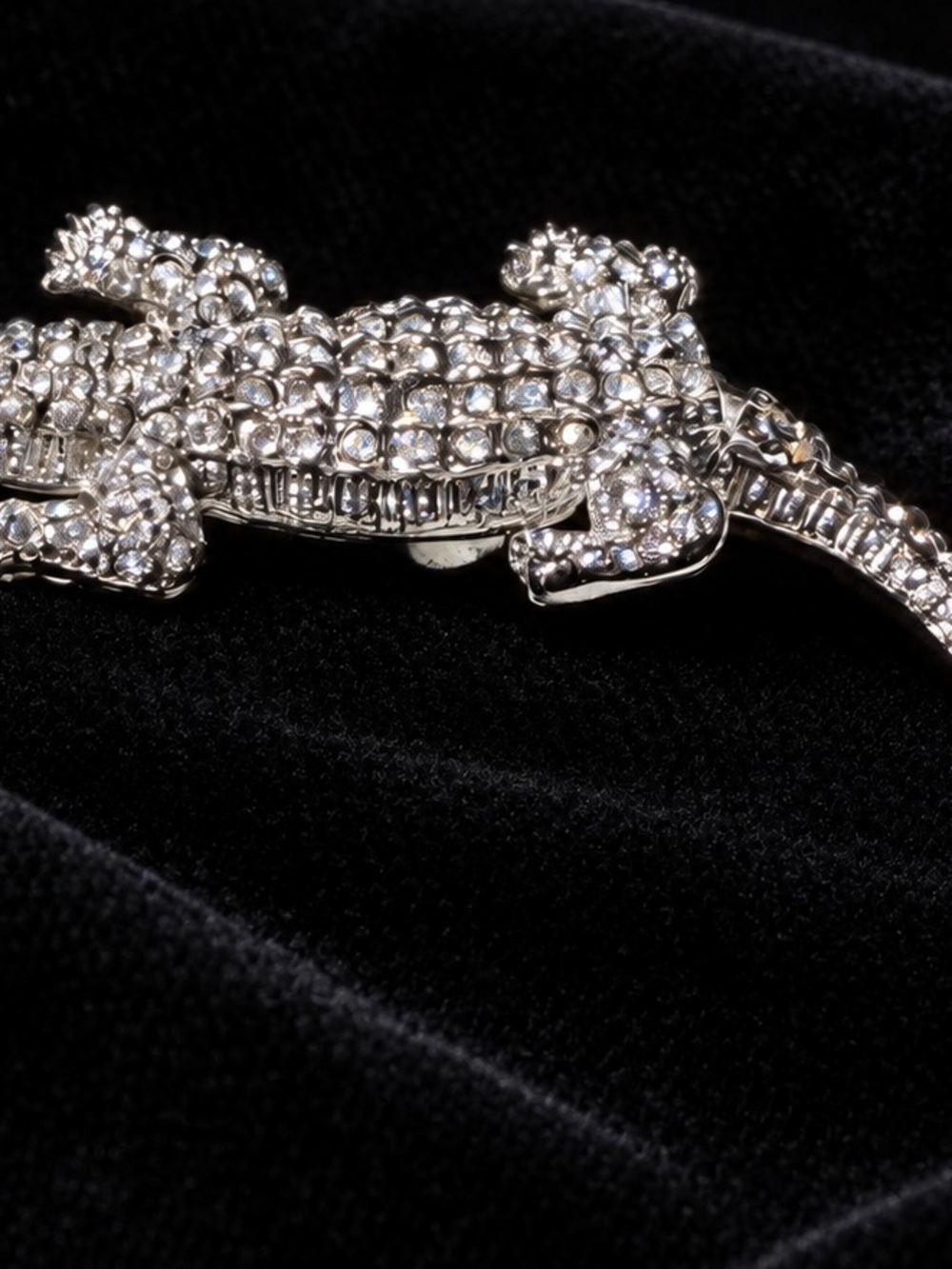 Crystal Alligator Brooch, Silver with Rhinestones Articulated Tail